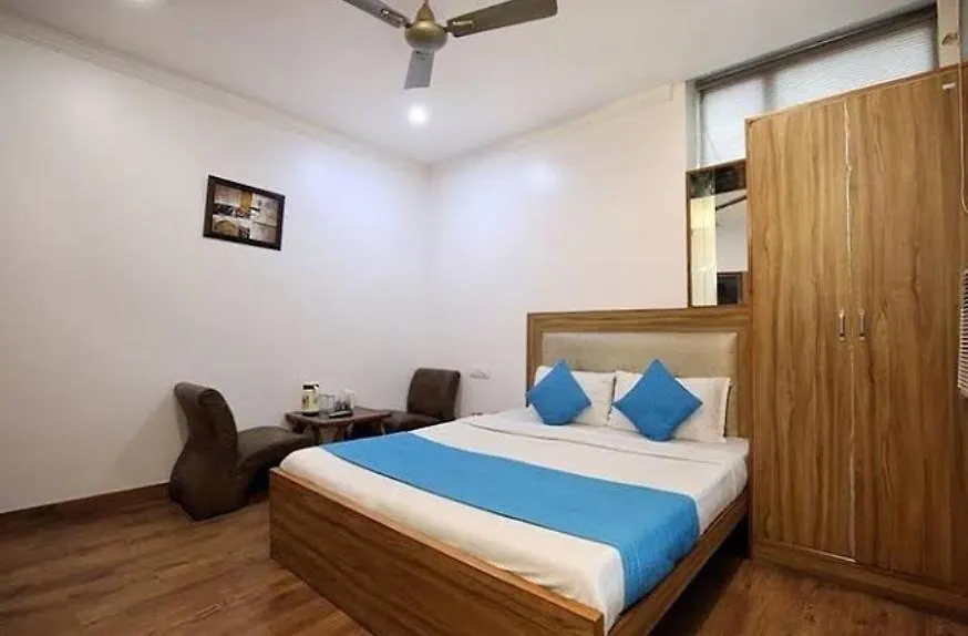 Vrc Inns Chandīgarh 3*,