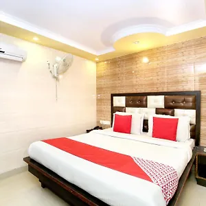 O Continental Hotel